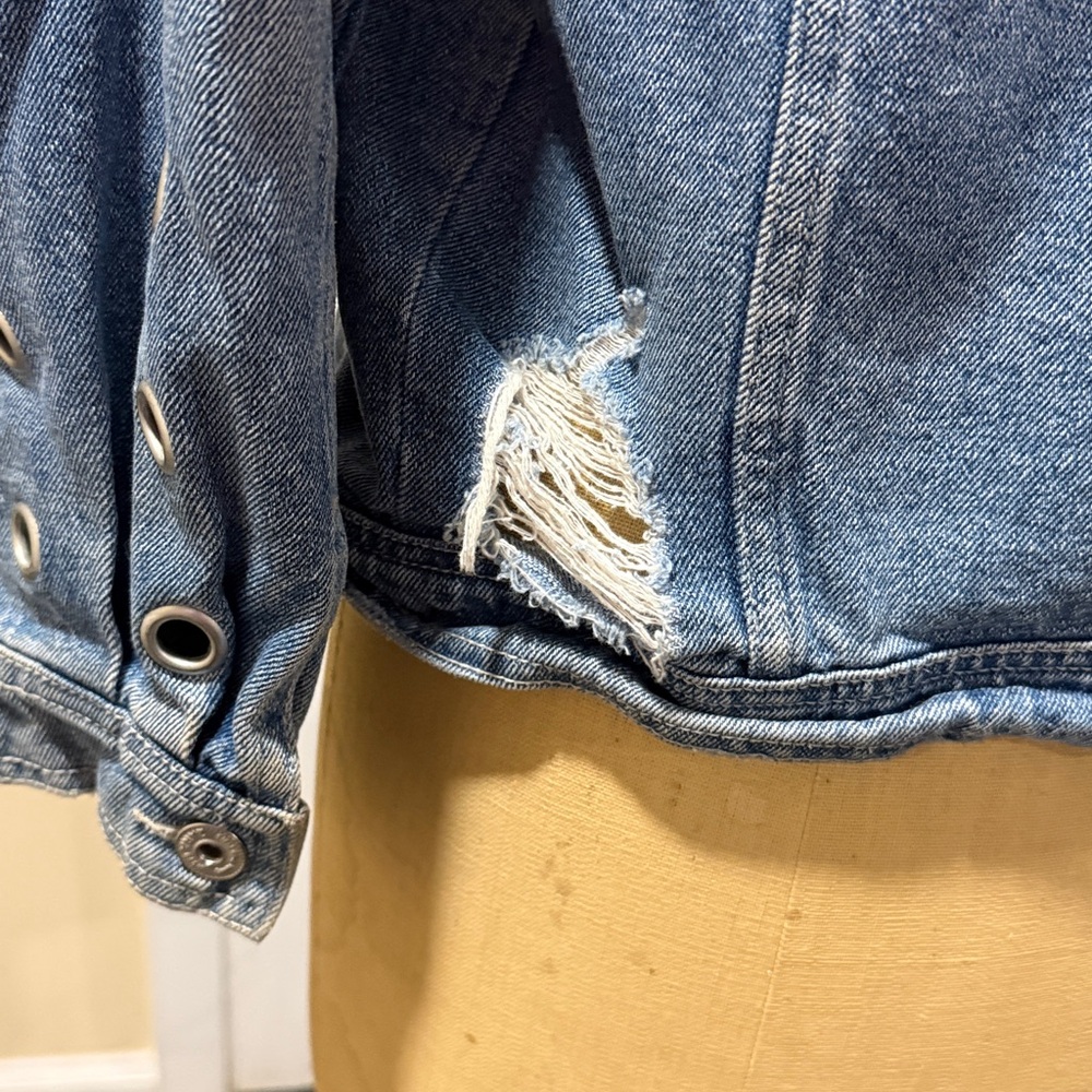 Zara Denim Jacket Distressed - Picture 8 of 12